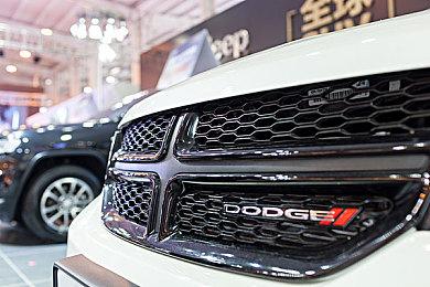 《冲就完事模拟器》现已推出免费DLC“圣诞老人的工作坊”